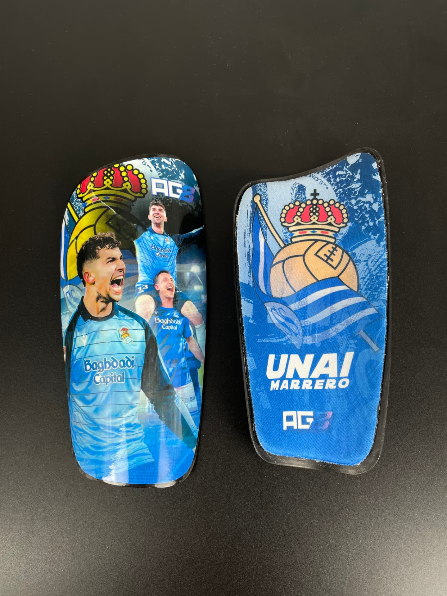 Espinilleras con un diseño profesional creado por AG8